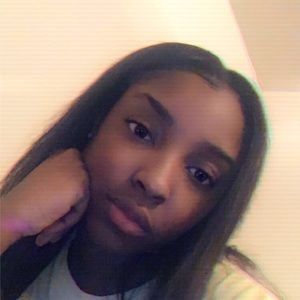 Meet your Posher, Mikayla